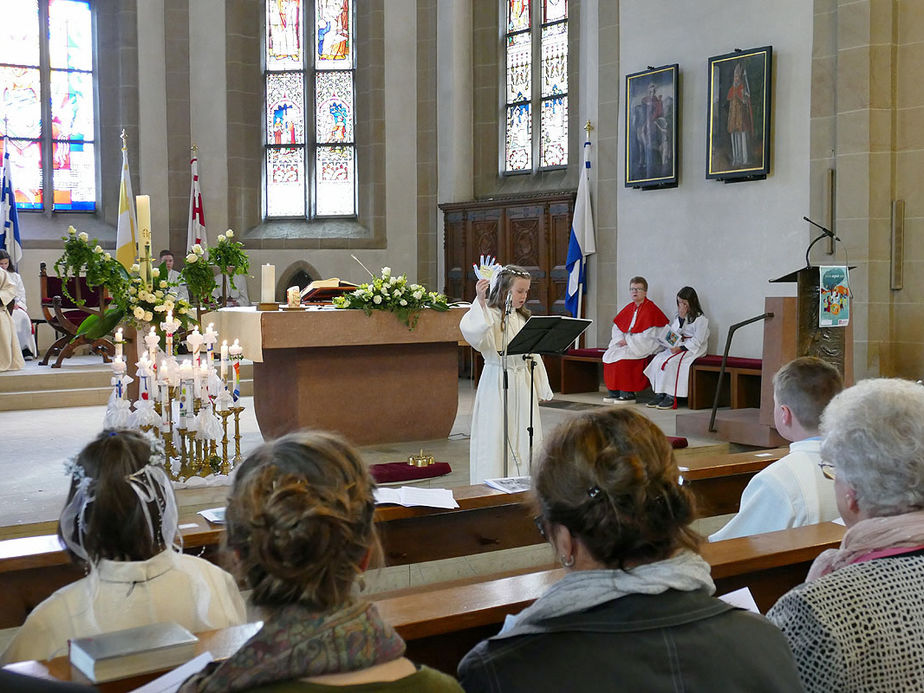 Feier der 1. Heiligen Kommunion in Sankt Crescentius (Foto: Karl-Franz Thiede)